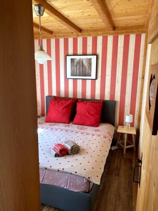 Le Chalet Des Coeurs Le Tholy Extérieur photo